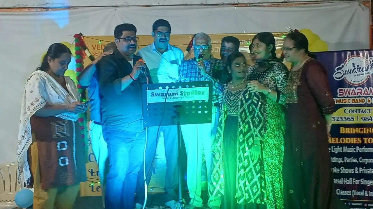 Group singing live Chennai