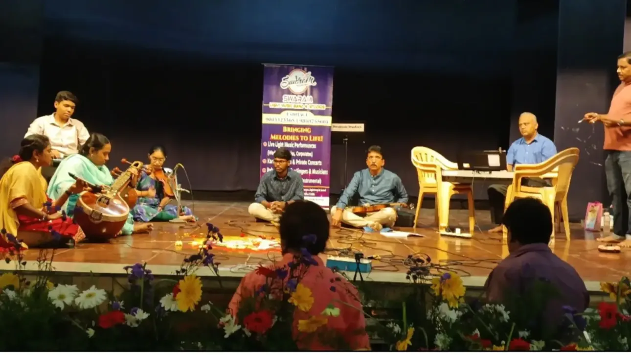 Temple devotional singing Chennai