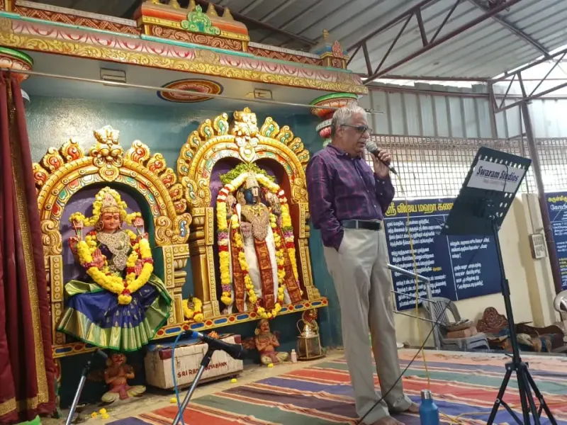 Live bhajan performance temple