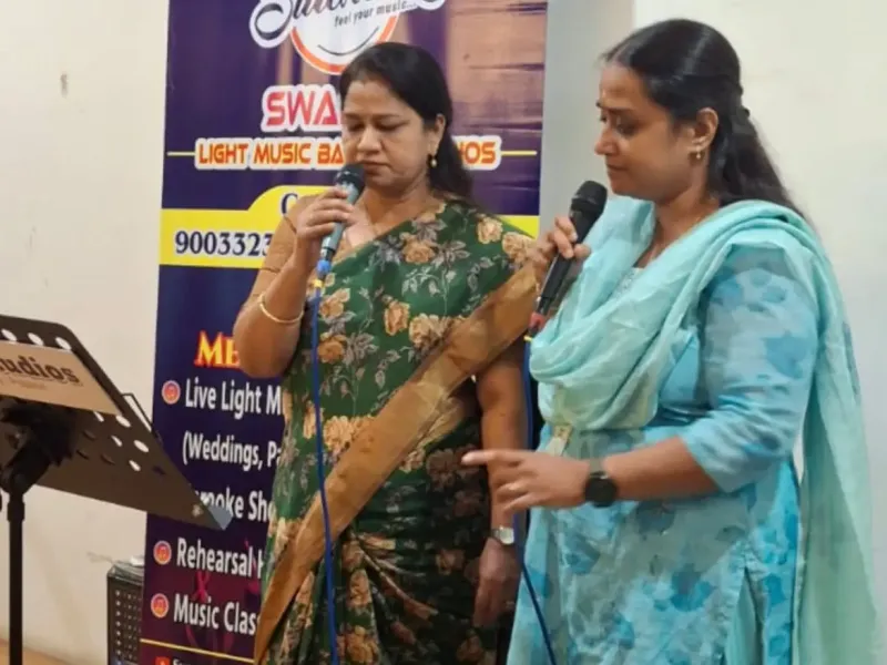 Women live singing performance